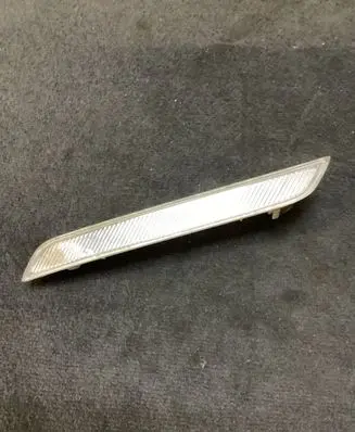 BMW X6 E71 Front reflector 2051950