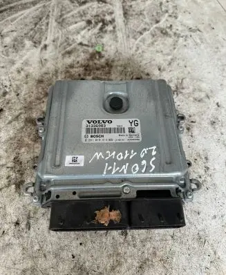 Volvo V40 Engine control unit/module 31336983