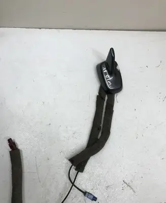 Audi A8 S8 D3 4E Aerial GPS antenna 4E0035503R