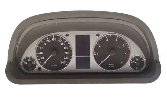 Mercedes-Benz B W245 Speedometer (instrument cluster) A1695407247 A1695404411 0263643172