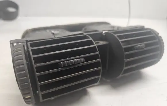 Opel Astra G Dash center air vent grill 90560344