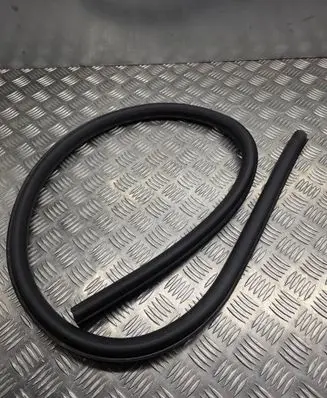 Audi A5 8T 8F Rubber seal front coupe door 8F0831707B 8E0831707