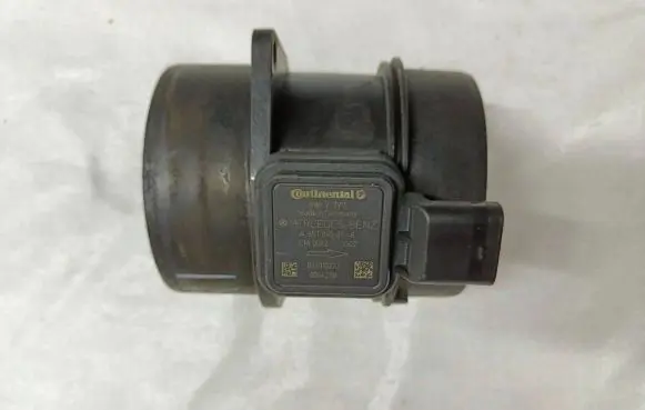 Mercedes-Benz C W204 Mass air flow meter A6510900148 A2C53303460 6510900148