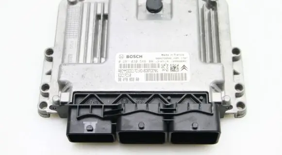 Peugeot 2008 I Engine control unit/module 9807885980