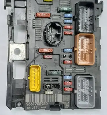 Peugeot 307 BSM Control unit 9661708280 BSML1100 L11