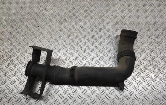 Volkswagen Jetta VI Air intake hose/pipe 1K0129618AJ