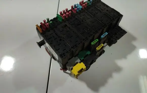 Volkswagen Transporter - Caravelle T4 Fuse box set