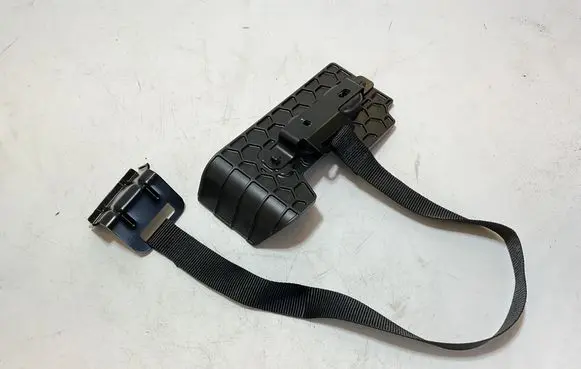 BMW 3 G20 G21 Battery bracket