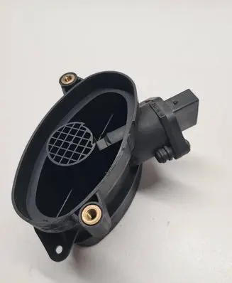 BMW 5 E39 Mass air flow meter 7787076 1362 0928400468