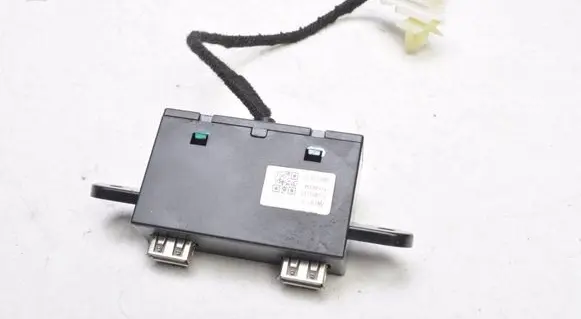 MG ZS USB socket connector 11144334