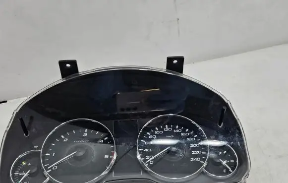 Subaru Outback Speedometer (instrument cluster) 0388011