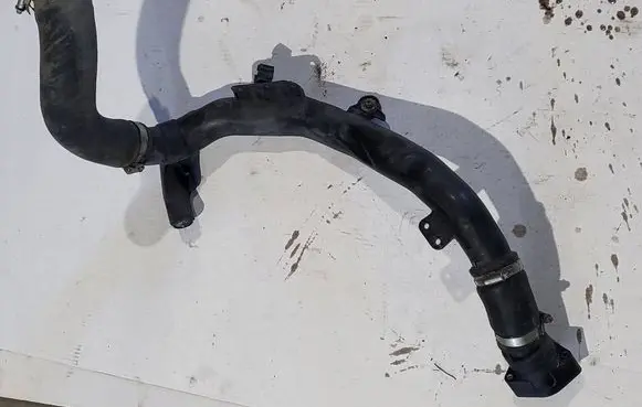 Volkswagen Tiguan Intercooler hose/pipe 5N0145840G