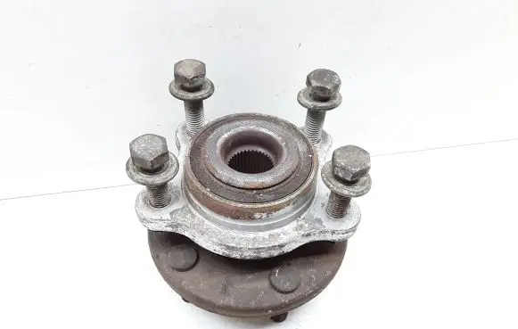 Volvo V40 Front wheel hub