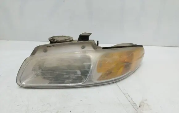 Chrysler Voyager Headlight/headlamp