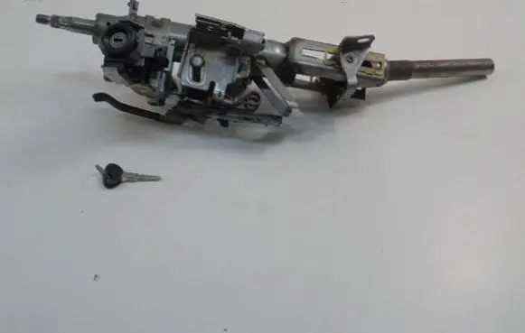 Mazda 626 Ignition lock GJ6A66938A