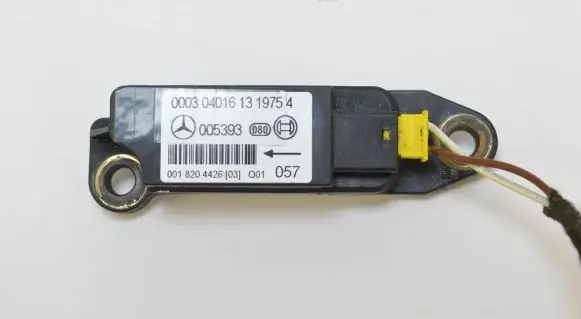 Mercedes-Benz CLK A209 C209 Airbag deployment crash/impact sensor 0018204426
