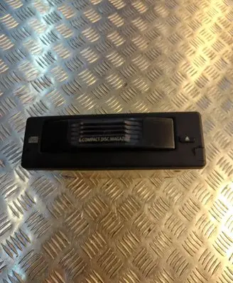 BMW 5 E60 E61 CD/DVD changer 9131850