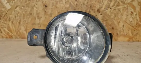 Nissan X-Trail T30 Front fog light 89203571