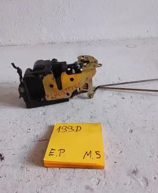 Chevrolet Lacetti Front door lock 68956656