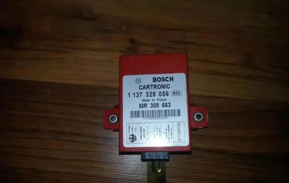Mitsubishi Carisma Other control units/modules 1137328056