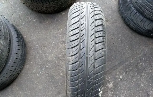 BMW 5 E39 R14 summer tire SPORTIVAT70