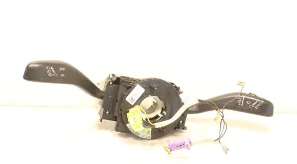 Skoda Fabia Mk2 (5J) Light switch