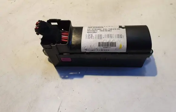 Volkswagen Touran I Fuse module 1T1970170