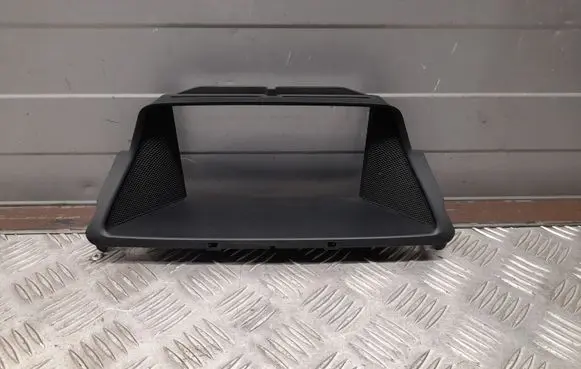 Mercedes-Benz CLS C218 X218 Radio/GPS head unit trim A2186800136