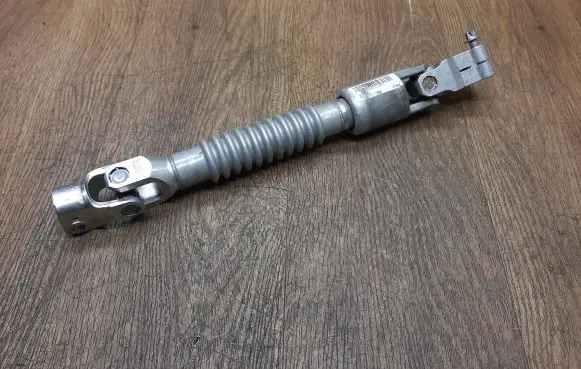 BMW 1 F40 Steering column universal joint 6872145