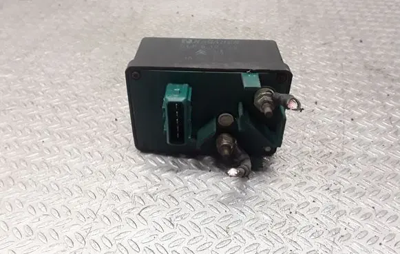 Citroen Xsara Glow plug pre-heat relay 9639912580