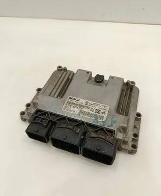Citroen C4 I Engine control unit/module 9666104380 9664834180 0261S04689