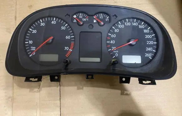 Volkswagen Golf IV Speedometer (instrument cluster) 1J0919860E 0263604177