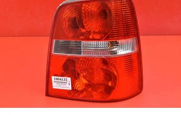 Volkswagen Touran I Rear/tail lights 1T0945096F