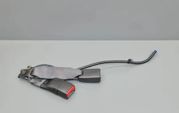 Honda Accord Middle seatbelt buckle (rear) 1056783 080625R5X