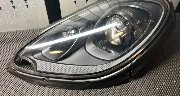 Porsche Macan (95B) Headlight/headlamp 95B941031CT 95B941031