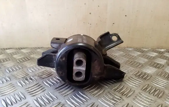 KIA Rio Gearbox mount 218321W000