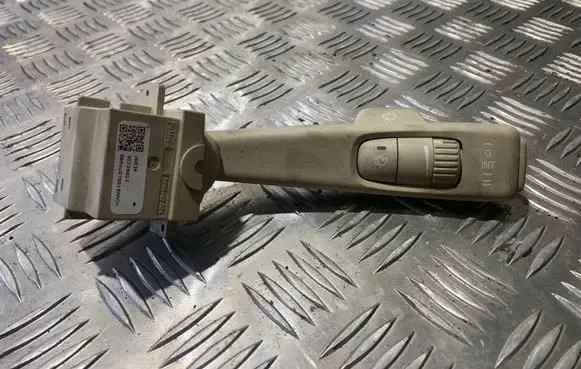 Volvo S80 Wiper control stalk 30739853