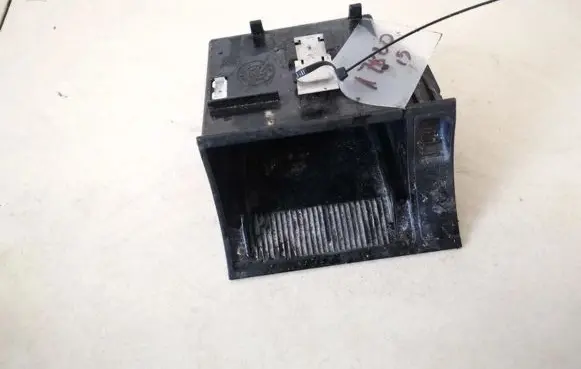 Car ashtray