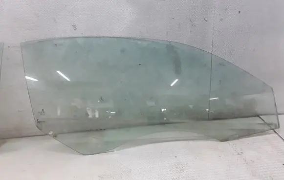 Volkswagen Eos Front door window/glass (coupe) 