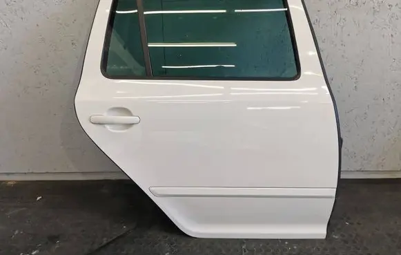 Skoda Octavia Mk2 (1Z) Rear door