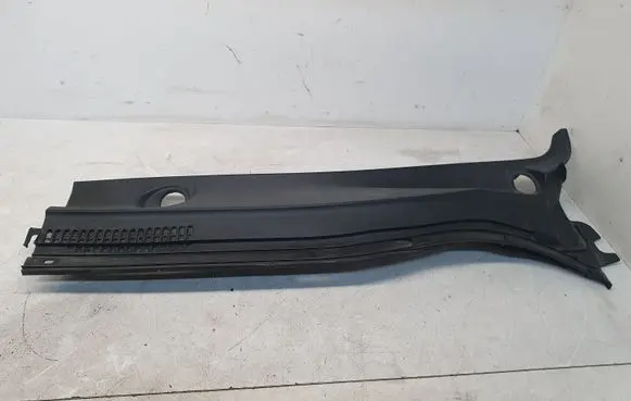 Toyota Avensis T250 Wiper trim 5578205030