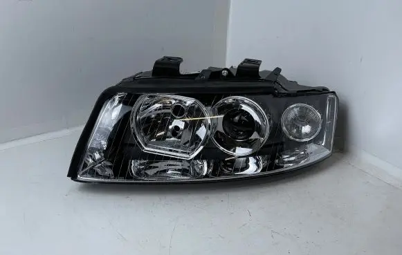 Audi A4 S4 B6 8E 8H Headlight/headlamp