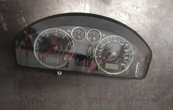Seat Alhambra (Mk1) Speedometer (instrument cluster) 7M7920820M