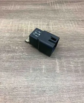 Ford Ka Other relay 93AG14N089F1B V23136J4X34