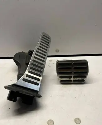 Audi TT TTS Mk2 Accelerator throttle pedal 1K1723503AK