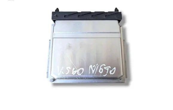Volvo S60 Engine control unit/module ECU 0261206828 08627455A
