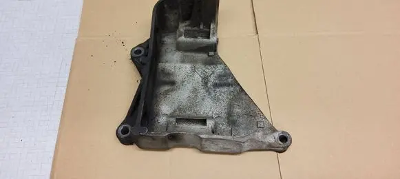 Volkswagen Transporter - Caravelle T5 Generator/alternator bracket 070903143C
