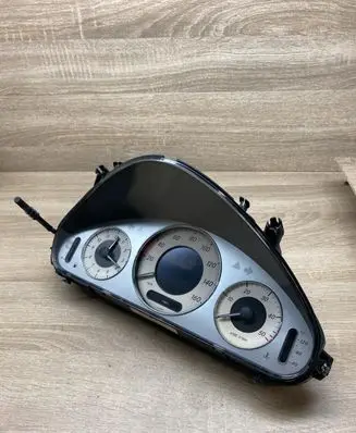 Mercedes-Benz E W211 Speedometer (instrument cluster) A2115406047 110080292