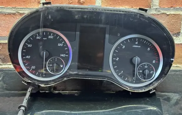 Mercedes-Benz Vito Viano W447 Speedometer (instrument cluster) A4479002011 A4479029106 A4479010505