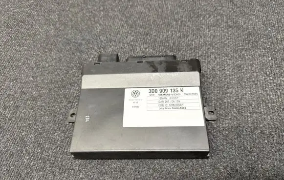 Volkswagen Touareg I Keyless (KESSY) go control unit/module 3D0909135K 5WK47025 5WK48824